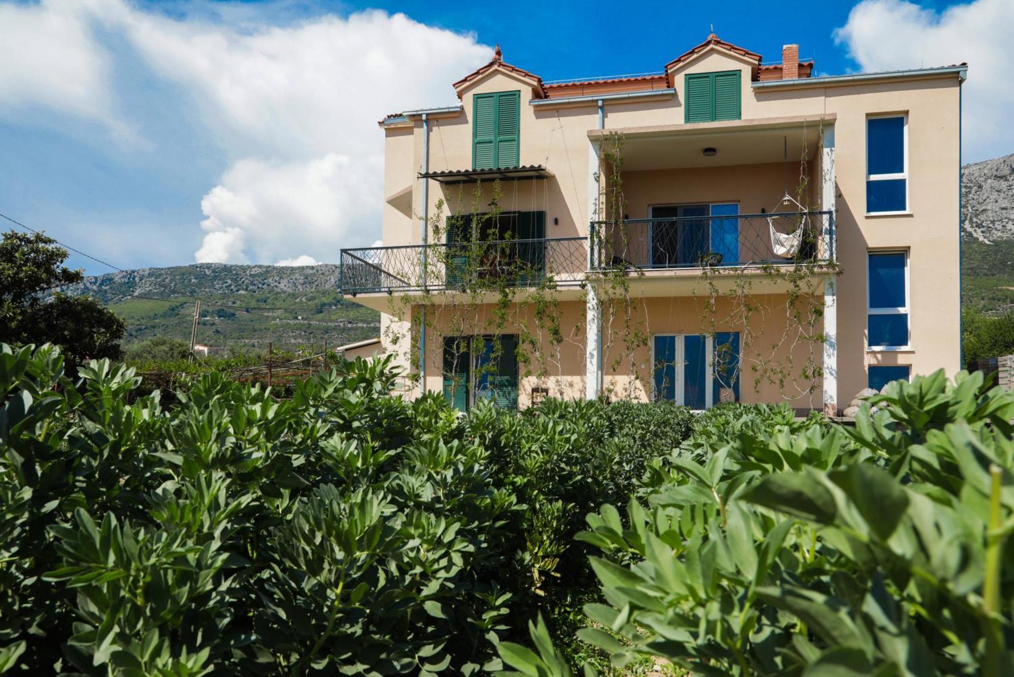 4-Star Apartments Bianco Kastela Exterior photo