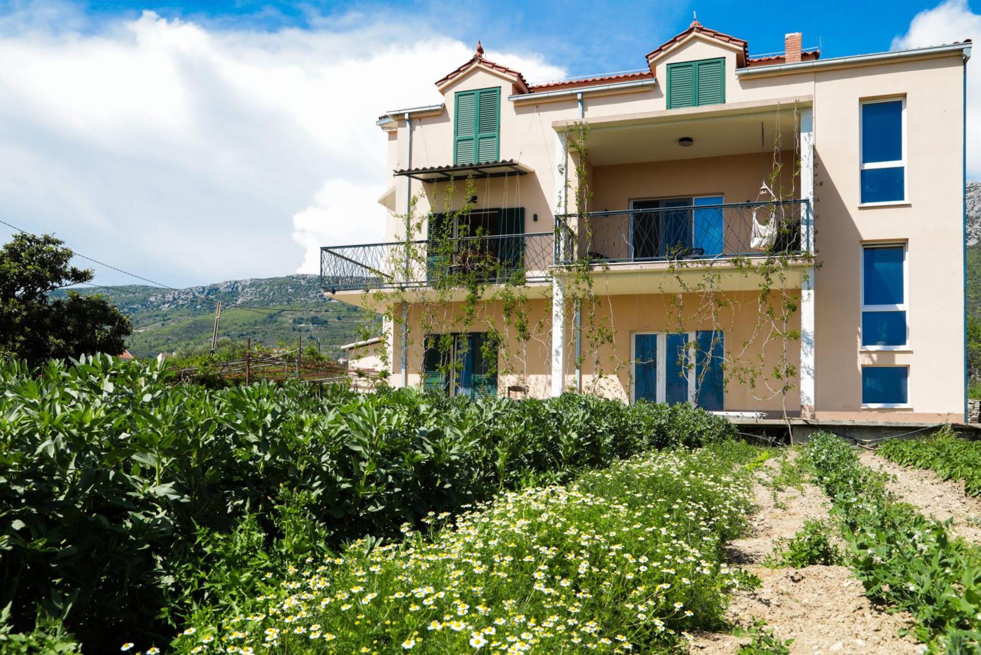 4-Star Apartments Bianco Kastela Exterior photo